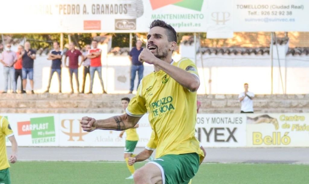 Borja celebrando su gol ante el Carrión