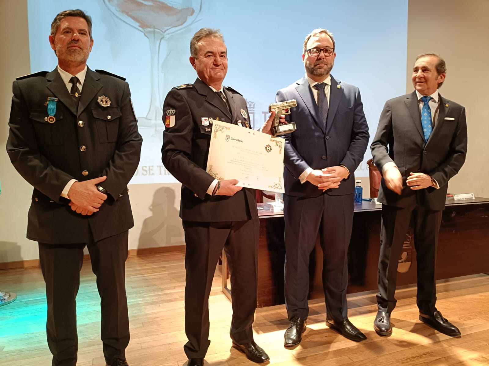 ob.imagen.Descripcion