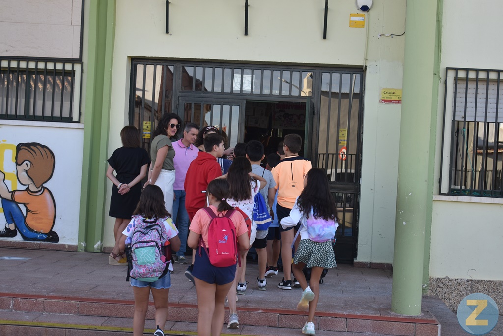 El curso escolar arranca en Tomelloso con total normalidad | La Voz de ...