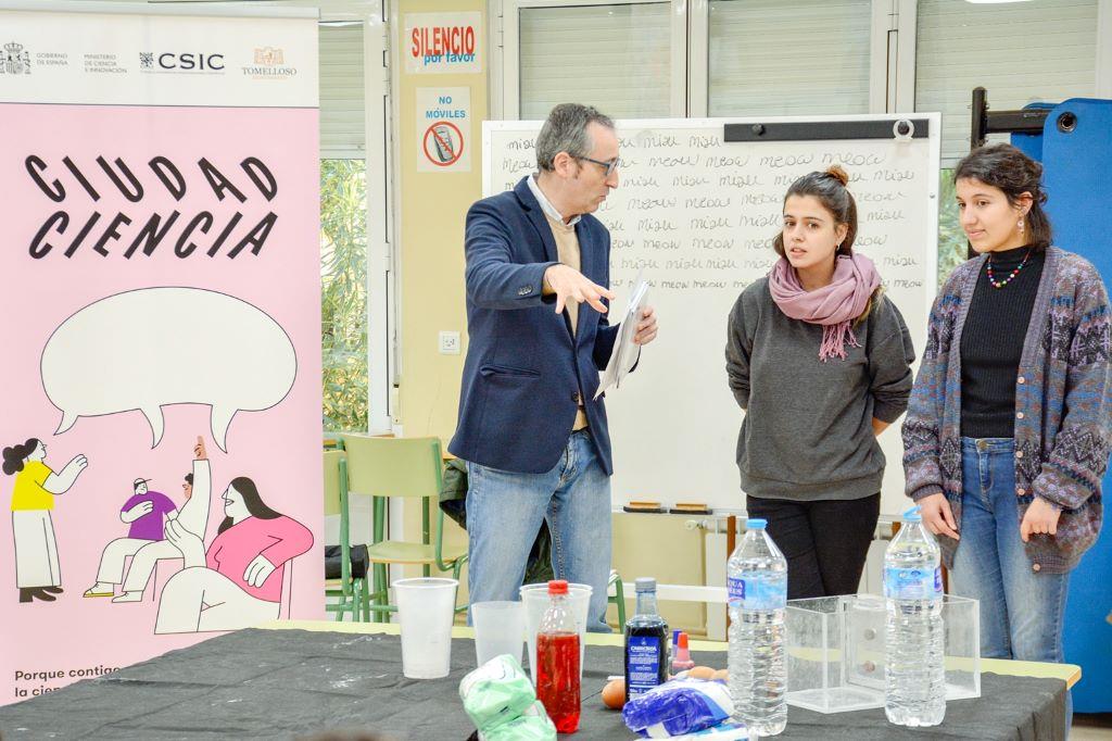 CSIC offers meteorology to García Pavón students